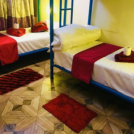 Aroma Tourist Hostel โพคารา ภายนอก รูปภาพ