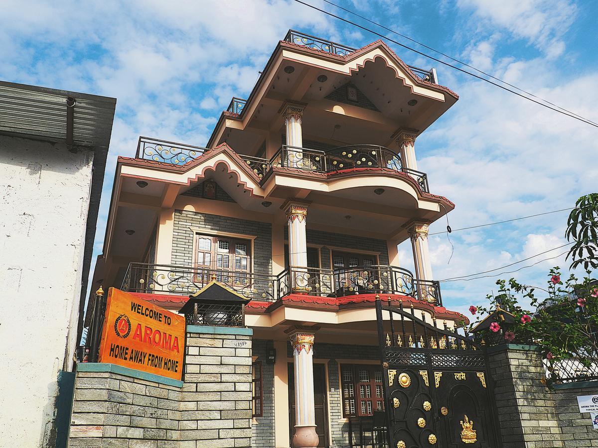 Aroma Tourist Hostel โพคารา ภายนอก รูปภาพ