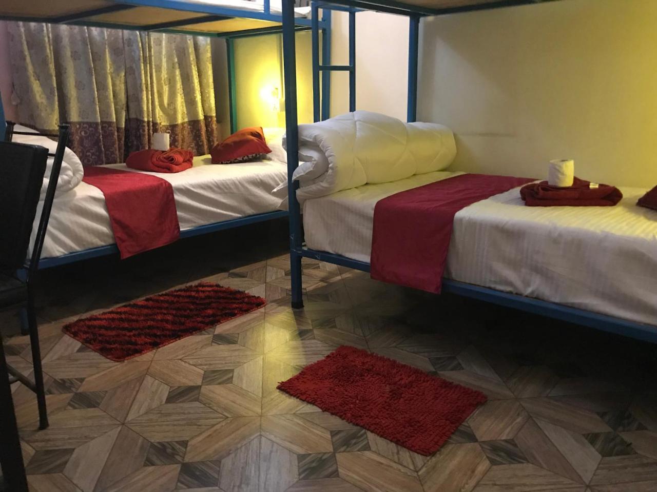 Aroma Tourist Hostel โพคารา ภายนอก รูปภาพ