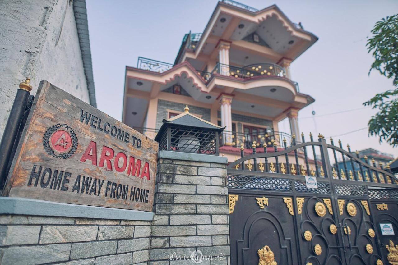 Aroma Tourist Hostel โพคารา ภายนอก รูปภาพ