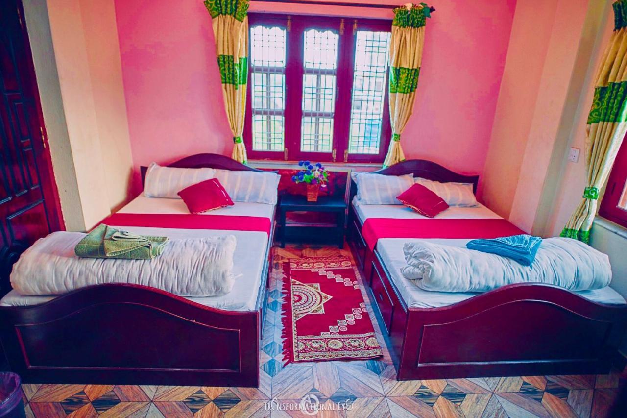 Aroma Tourist Hostel โพคารา ภายนอก รูปภาพ